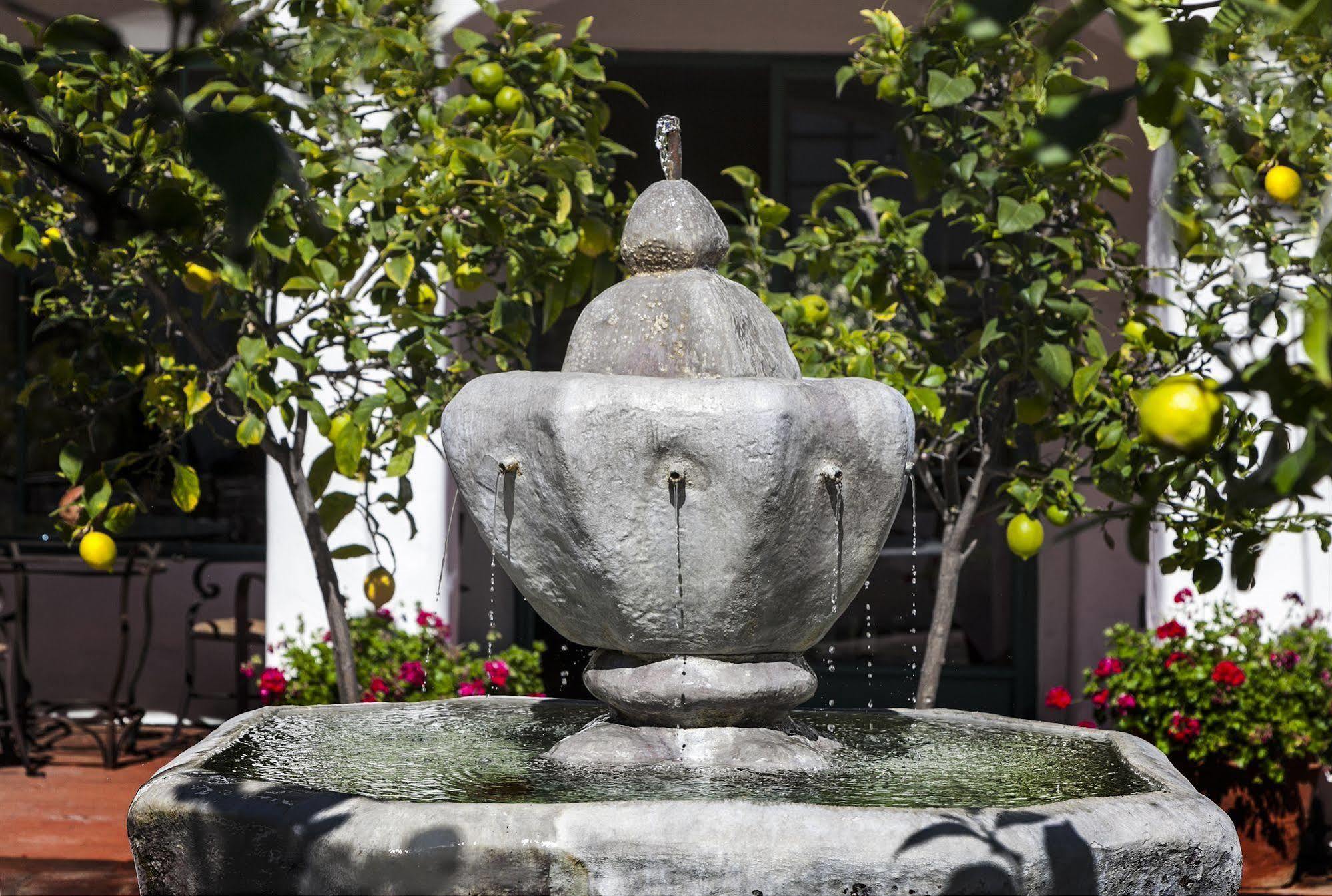 Spanish Garden Inn Санта-Барбара Экстерьер фото